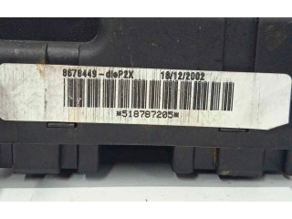 Блок предохранителей 8678449 Volvo S80