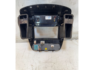 Дисплей    957101H100   KIA Ceed