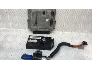 Комплект блоков управления P8200530975, 8200666516   Renault Trafic II (X83)