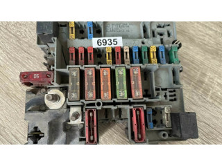 Блок предохранителей 31155904 Citroen Xsara