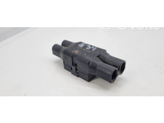 Pojistková skříňka 13894112, 1389411 BMW 5 E34 1990