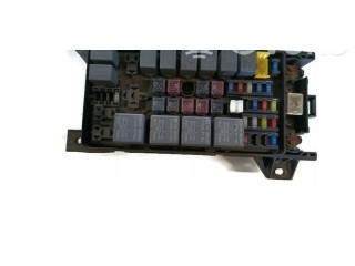 Блок предохранителей  103KW, 3E070   KIA Sorento    