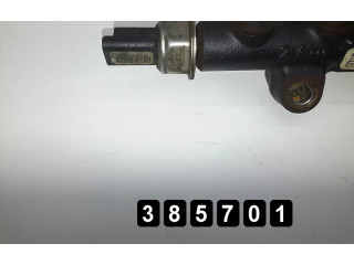 Топливная рампа    Volvo V50  