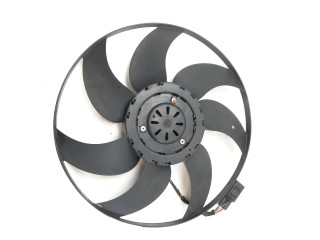 Вентилятор радиатора     A2045400788    Mercedes-Benz E C207 W207 3.0