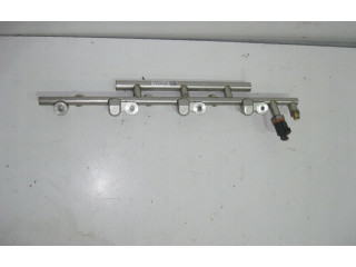 Vstřikovací lišta 07P133316B, 06J906051D   Audi A8 S8 D4 4H     