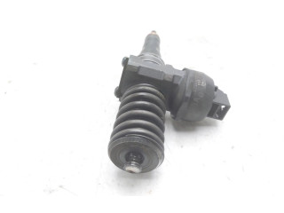 Форсунка 038130073AG    Skoda Octavia Mk2 (1Z)   