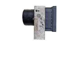 Блок АБС 8671224, 5WK84002   Volvo  V70  2000 - 2004 года