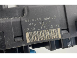 Блок предохранителей 8678449, 518823017 Volvo S80