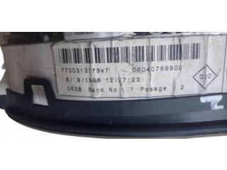 Přístrojová deska Renault Kangoo I 2000 7700313173