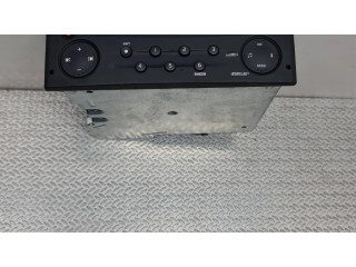 Радио/ проигрыватель CD/DVD / навигация