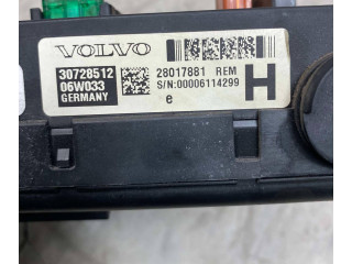 Блок предохранителей 30728512, 28017881 Volvo S60