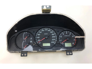 Панель приборов Mazda 626