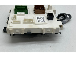 Блок комфорта 31453184, 90090683 Volvo XC40