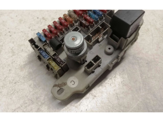 Блок предохранителей  YQE103740, 090816052200   Rover 25    