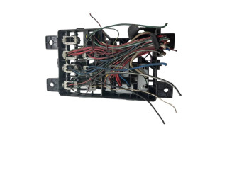 Pojistková skříňka ma6882 Mitsubishi Pajero 2001