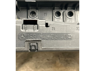 Pojistková skříňka 1695450540 Volvo XC90 2007