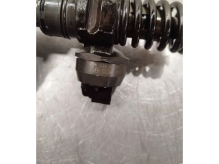 Форсунка 038130073ag, 0414720215    Skoda Octavia Mk2 (1Z)  bxe 