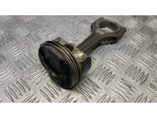 Píst 7528540 BMW 1 E81 E87 pro benzínový motor 2.0 N43B20A