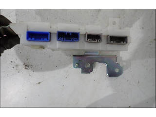 Pojistková skříňka BES666760 Mazda 3 II 2011