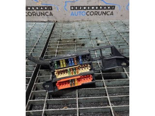   Pojistková skříňka    Audi Q7 4L 2007