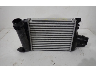 Интеркулер Dacia Sandero