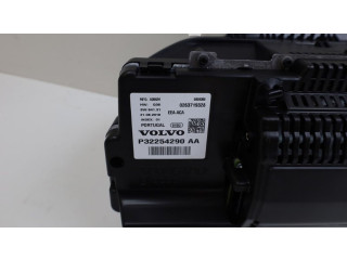 Přístrojová deska Volvo V60 2019 32254290