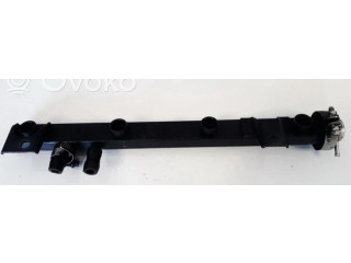 Топливная рампа 1727234   BMW 3 E36 1.8 