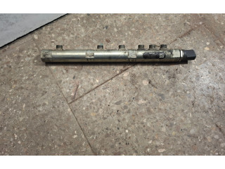 Vstřikovací lišta 779249103, 7792491 BMW 7 E65 E66