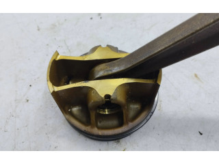  Поршень с шатуном    Maserati Quattroporte  