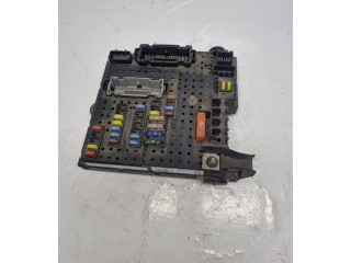 Блок предохранителей 30786646, 28080156 Volvo S60