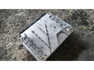 Блок управления двигателя 0281010319, 08677708 Volvo V70