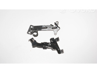 Другая деталь отсека двигателя