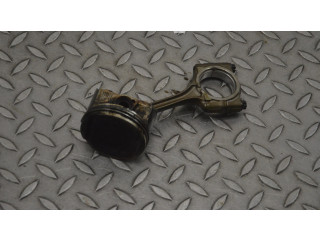 Píst AD70762 Subaru XV FB16