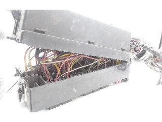 Блок предохранителей 490000070, 93065418   Ford Focus    