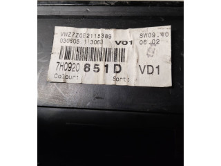 Přístrojová deska Volkswagen Transporter - Caravelle T5 2006 7H0920851D, VWZ7Z052115389