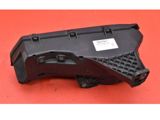 Блок предохранителей 9494210, 9494210 Volvo V70