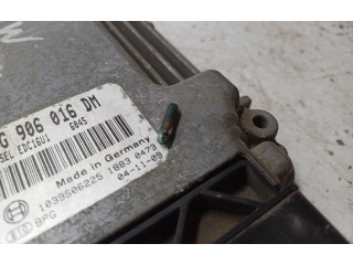 Řídící jednotka 03G906016DM, 1039S06225 Volkswagen Caddy 2005