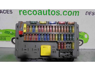 Блок предохранителей YQE103139   Rover 75    