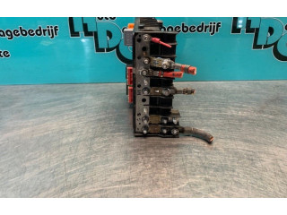 Блок предохранителей  2K1937535A, 0422489036E   Volkswagen Caddy    