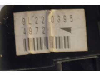 Pojistková skříňka Řídící jednotka BSM 30889703 Volvo S40, V40 2000