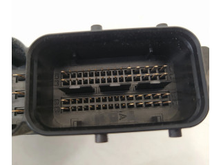 Блок управления двигателя 03G906012KH, 0281013226 Volkswagen Golf SportWagen