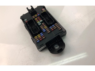 Блок предохранителей 32142591 Volvo XC90