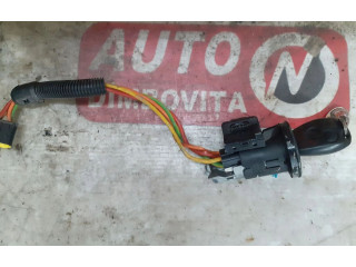 Блок управления двигателя 8200044437, 8200107212 Renault Scenic I