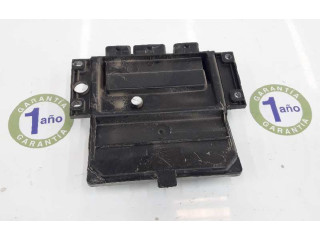 Блок управления двигателя 8201002106, 8201083336   Dacia Duster