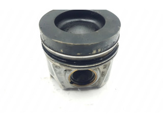 Píst 04L107065M, PISTONCUNA   Seat Leon (5F)     