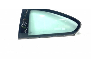 Заднее боковое стекло кузова