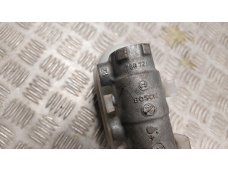 Расширительный бачок тормозной жидкости