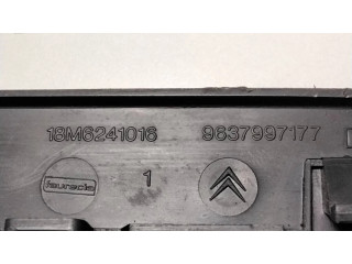 Дисплей    18M6241016, 9637997177   Citroen C2
