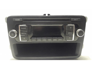 Радио/ проигрыватель CD/DVD / навигация