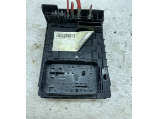   Pojistková skříňka 5N2937535A, 1K0937814F   Volkswagen Tiguan 2009